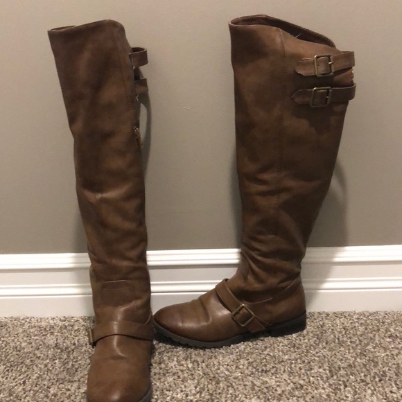 Brown Riding Boots - Picture 2 of 3